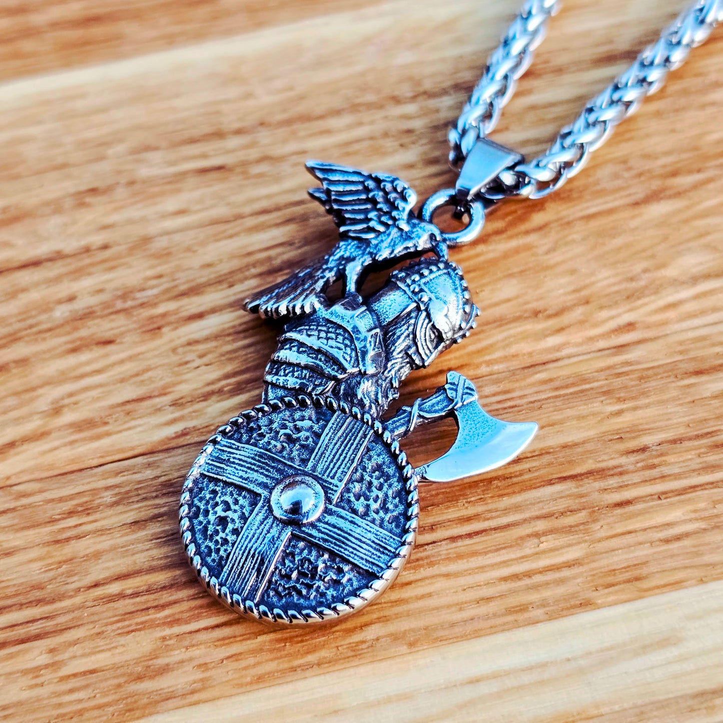 Halsband "Wise Odin" (2025)