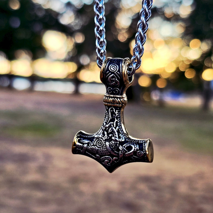 Necklace "Mjölnir Asgard-Knot"