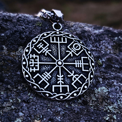 Necklace"Vegvisir Classic"