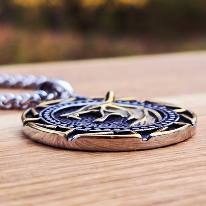 Halskette „Fenrir – Der Wolf des Schicksals“ (Zweifarbig)