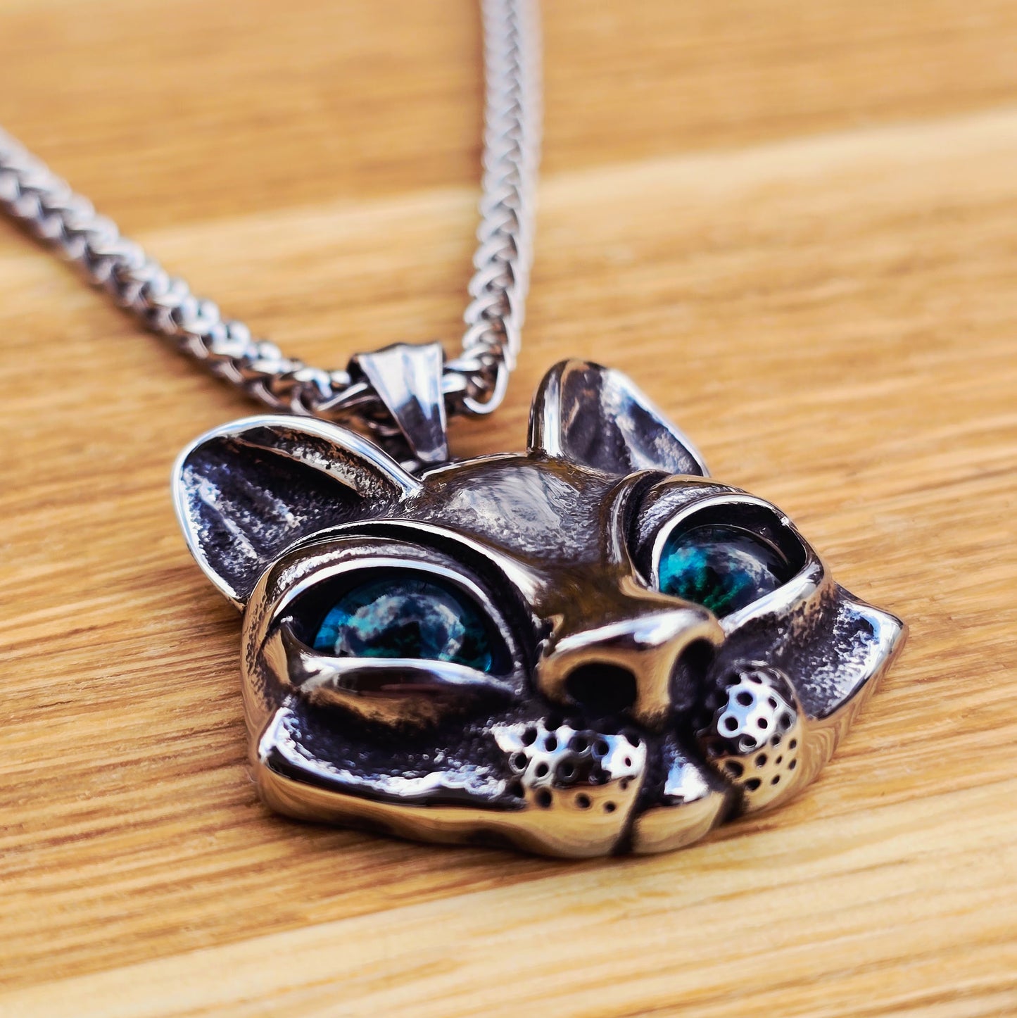 Necklace "Trjegul-Freyja’s Mysterious cat"