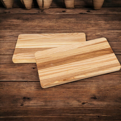 Skärbräda i ask, oljad - 22,5 x 12,5 x 1,2 cm