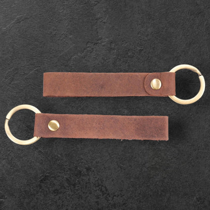 Nyckelring i läder med ögla och mässingsring