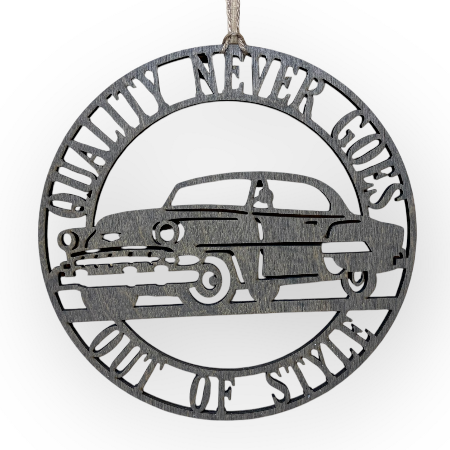 🏎️ Väggdekoration – "Kvalitet går aldrig ur modet" 🛠️✨