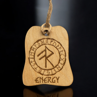 Nordiska Runeamulett – Skydd och styrka i en elegant design 🌿✨